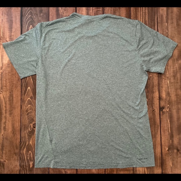 Nike Dri-Fit T-Shirt - Size XL - Picture 2 of 3